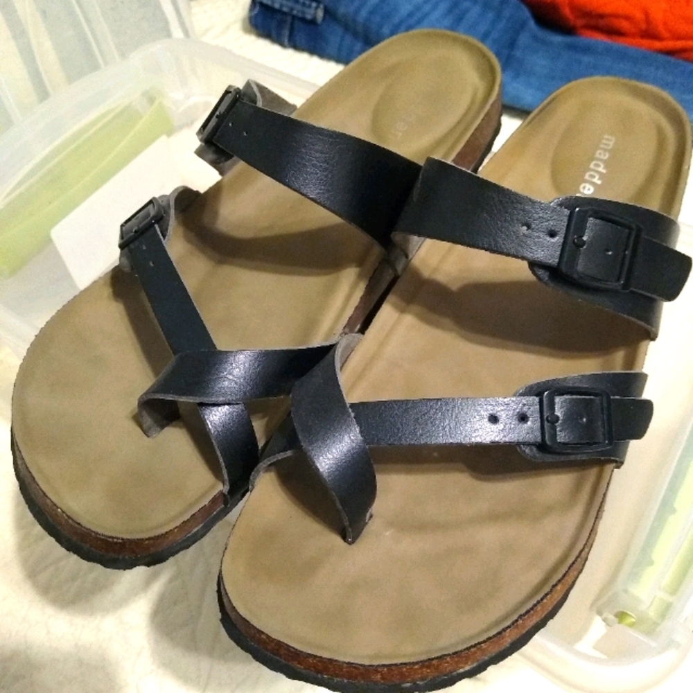Black sandals